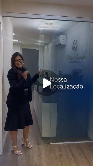 Entrada da Odonto Andrade, em capa do vídeo oficial de localização